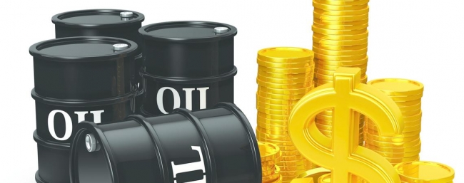 انخفاض أسعار الذهب والدولار والنفط عالميا