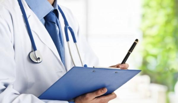 نقابة الاطباء ترفض ترخيص الجامعات الطبية: نصف الخريجين بلا عمل